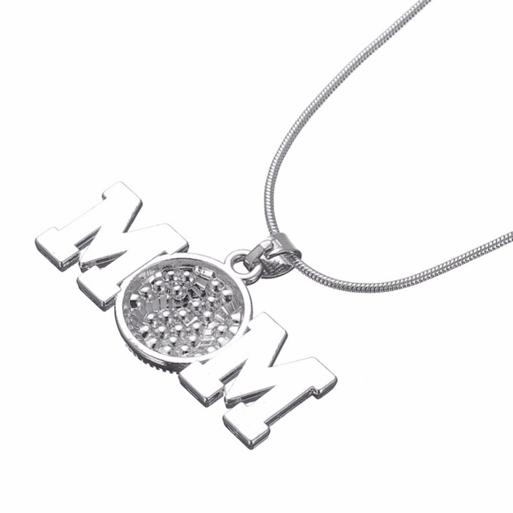 ⚽️Soccer Mom Silver Crystal Rhinestone Necklace - Picture 2 of 6